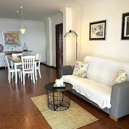 Apartment Radazul Apartment By The Water, Cleaning Included